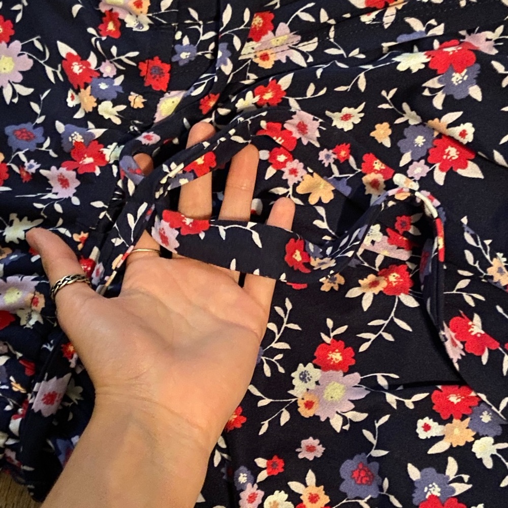 Flowery romper with tail